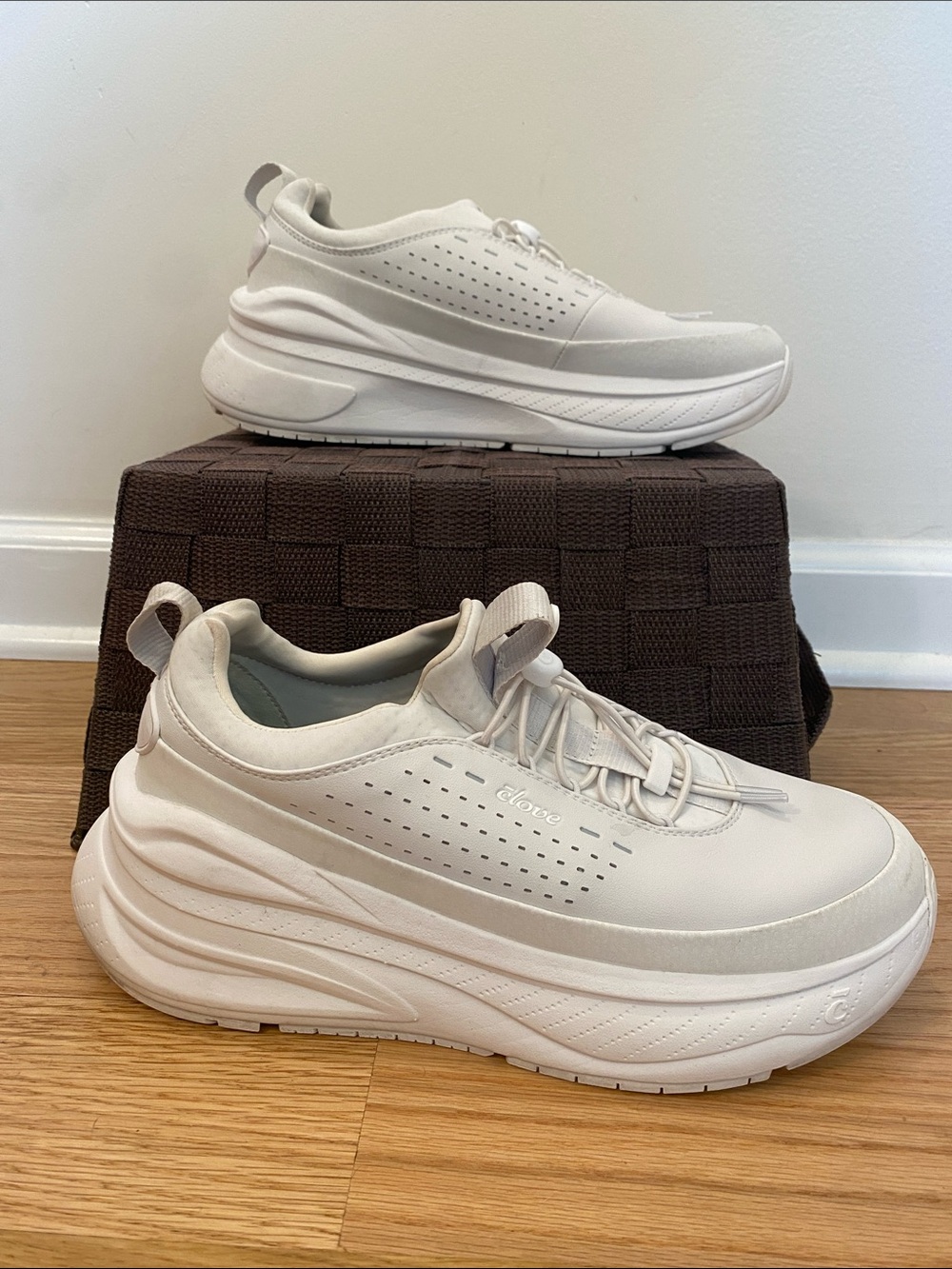 Clove Women's Forte Sneakers – Brilliant White (Size US WOMENS 8)